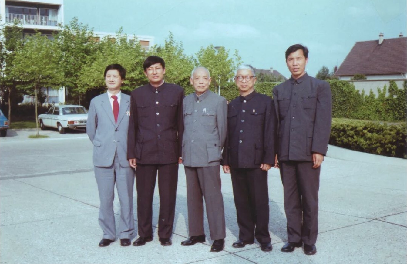 bb9c596cdf874b6a9c885c23fd5789a6.jpg bb9c596cdf874b6a9c885c23fd5789a6.jpg